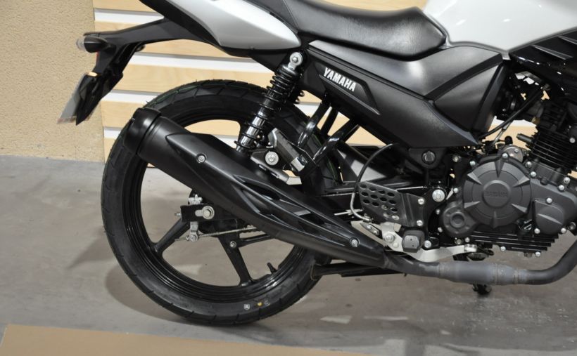 YAMAHA YS 125 2