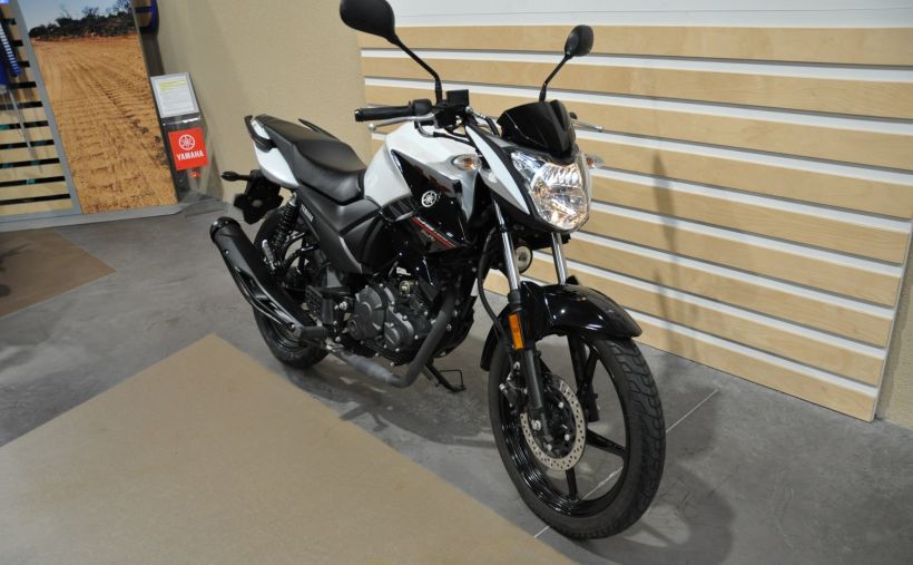 YAMAHA YS 125 5