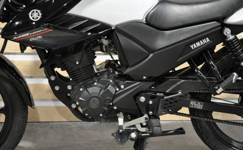 YAMAHA YS 125 8