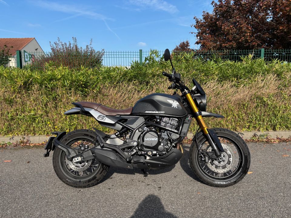 MOTO MORINI SEIEMMEZZO SCR 650 0