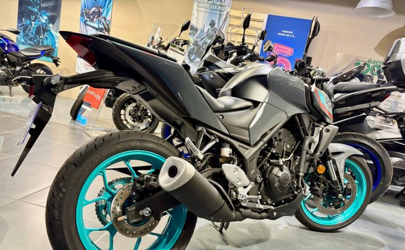 YAMAHA MT-03 1