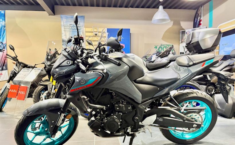YAMAHA MT-03 2