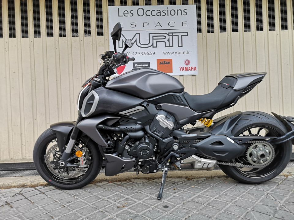 DUCATI DIAVEL V4 32