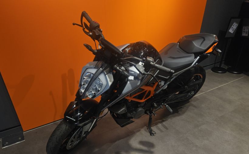 KTM 125 DUKE 25
