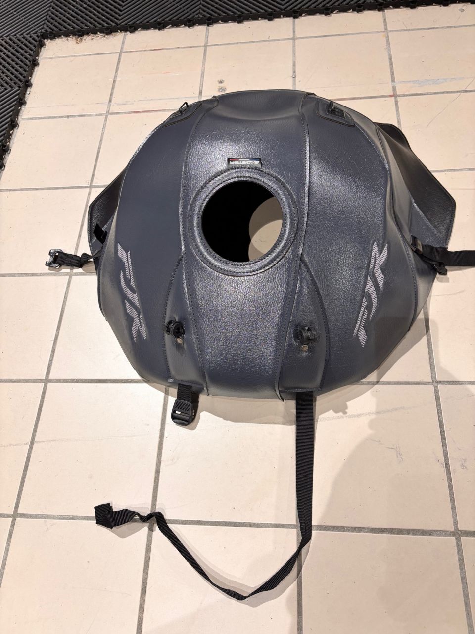 YAMAHA FJR 1300 AE 3