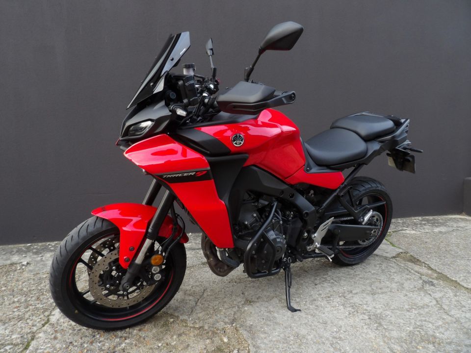 YAMAHA TRACER 9 6