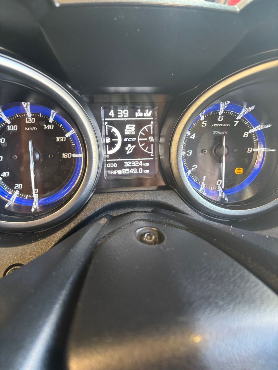 YAMAHA XP T-MAX 560 TECH MAX 8