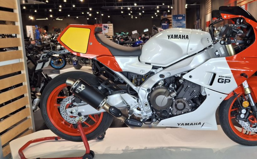 YAMAHA XSR 900 GP 0