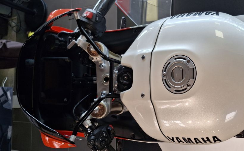 YAMAHA XSR 900 GP 3