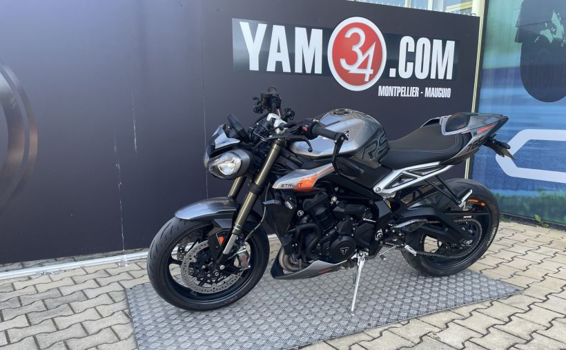 TRIUMPH STREET TRIPLE 765 RS 2