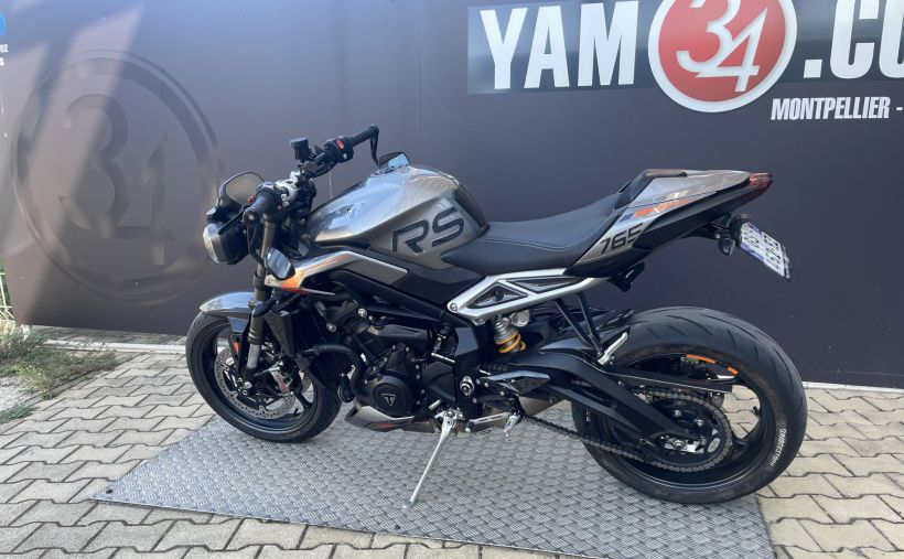 TRIUMPH STREET TRIPLE 765 RS 4