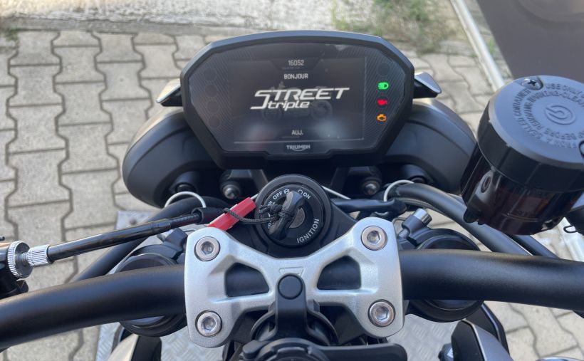 TRIUMPH STREET TRIPLE 765 RS 5