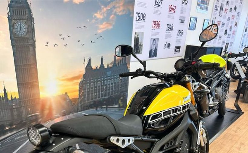 YAMAHA XSR 900 60' anniversaire 6