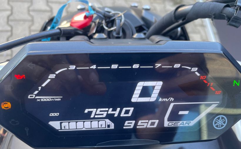 YAMAHA MT-07 3