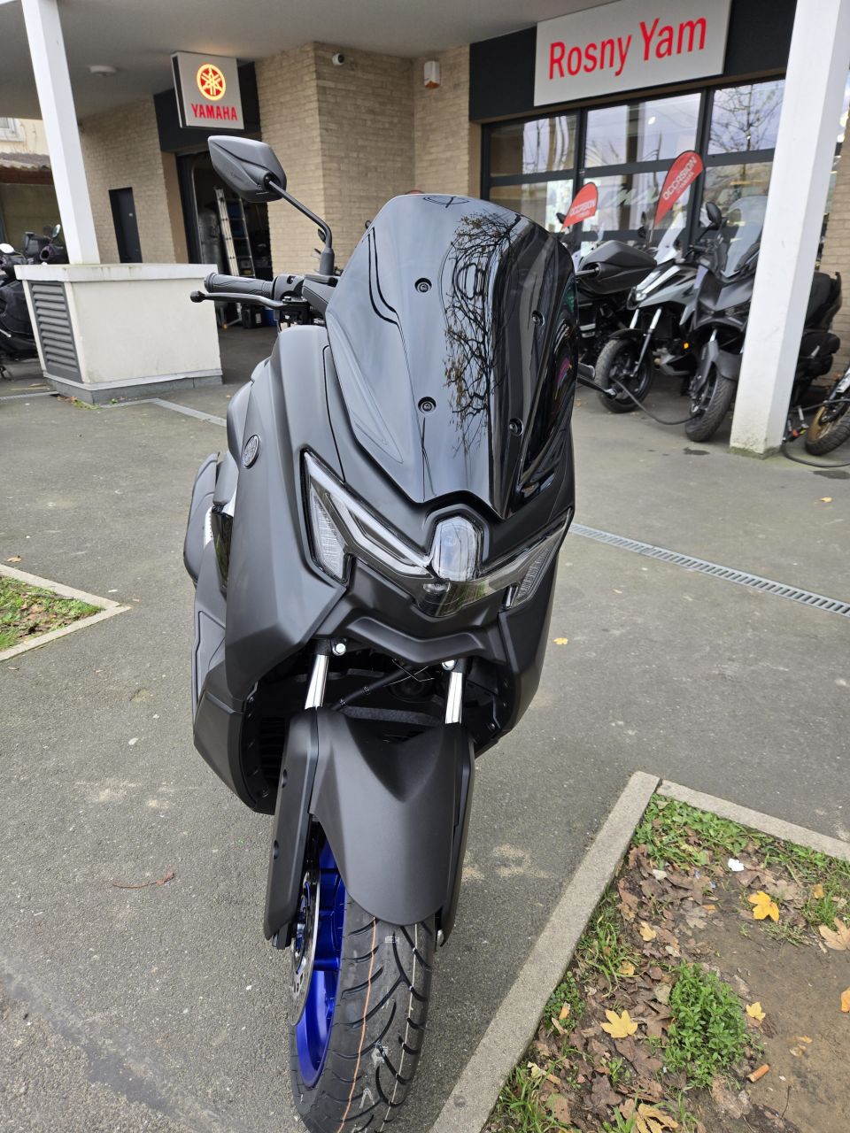 YAMAHA NMAX 125 1