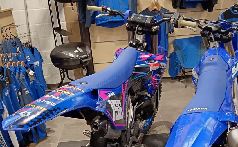 YAMAHA YZ 125 4
