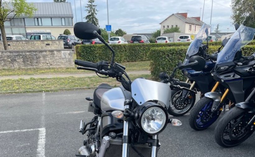 YAMAHA XSR 700 1