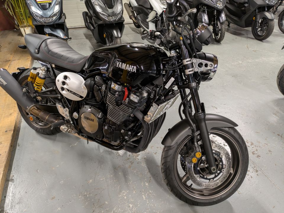 YAMAHA XJR 1300 RACER 50