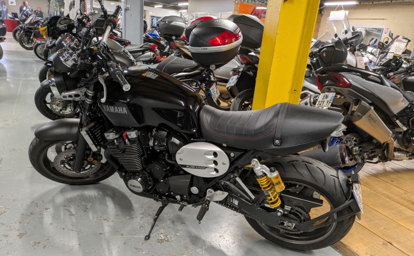 YAMAHA XJR 1300 RACER 60