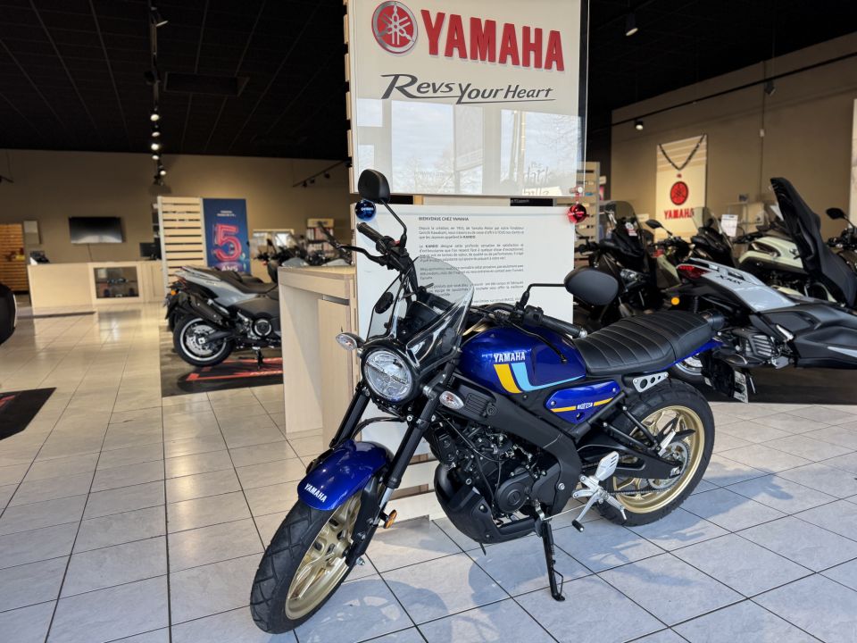 YAMAHA XSR 125 1