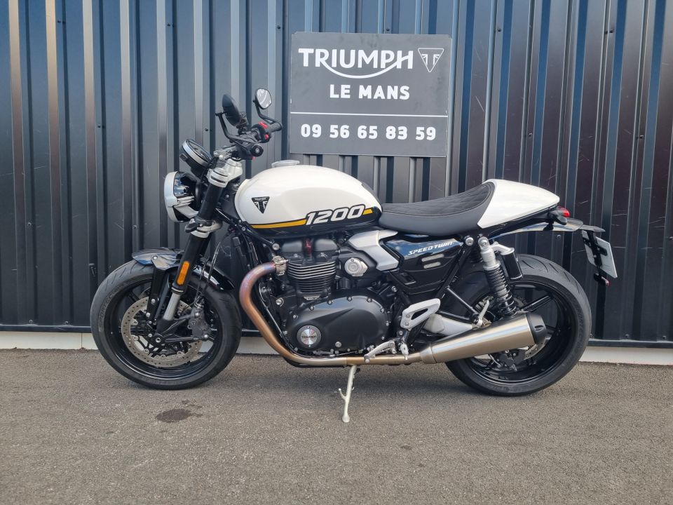 TRIUMPH SPEED TWIN 1200 15