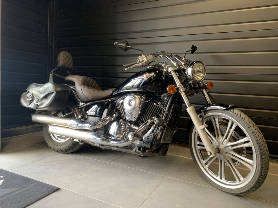 KAWASAKI VN 900 CUSTOM 12