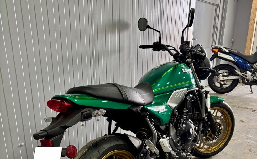 KAWASAKI Z 650 RS 6