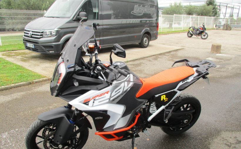 KTM 1290 SUPER ADVENTURE S 9