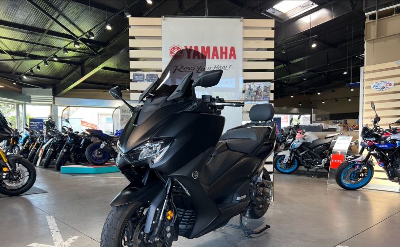 YAMAHA XP T-MAX 560 0
