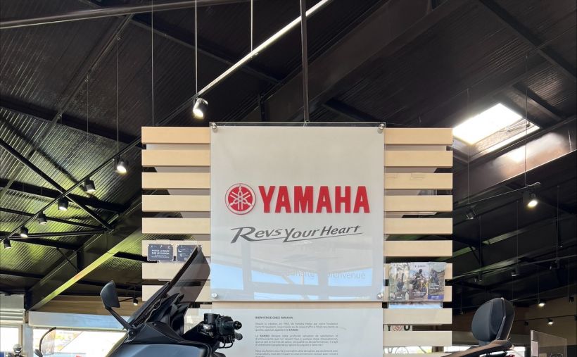 YAMAHA XP T-MAX 560 2