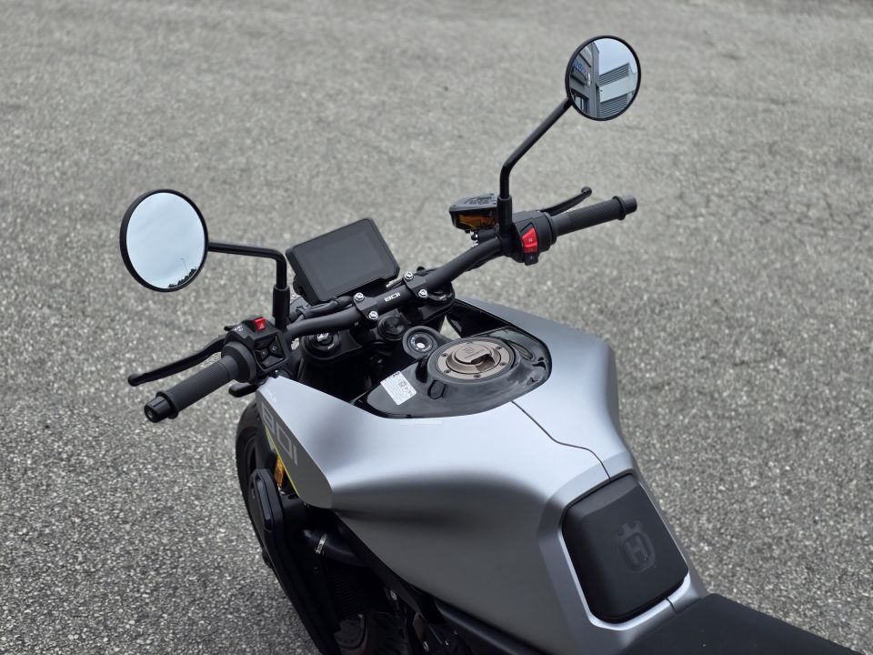 HUSQVARNA VITPILEN 801 L 5