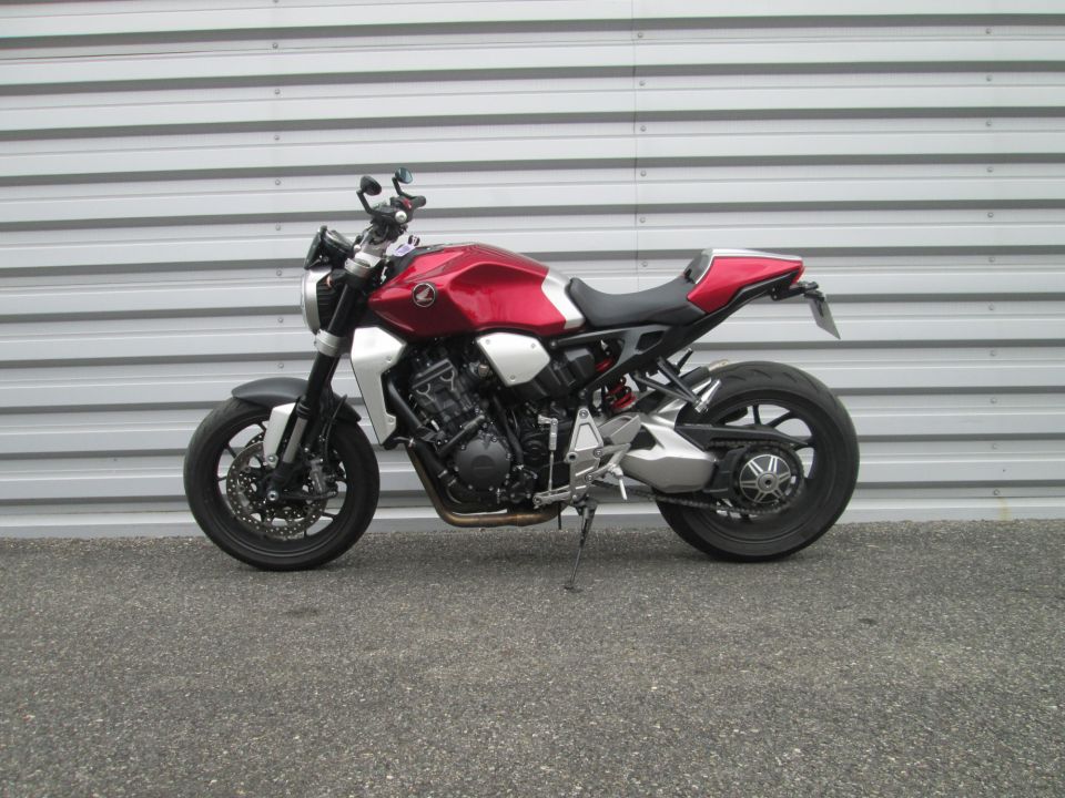 HONDA CB 1000 RA 24