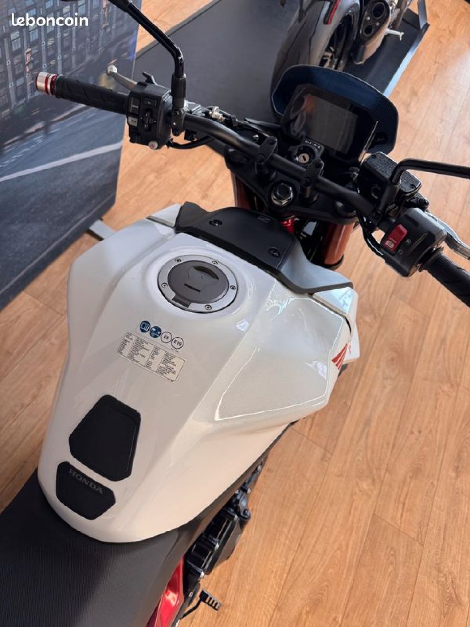 HONDA CB 750 HORNET 2