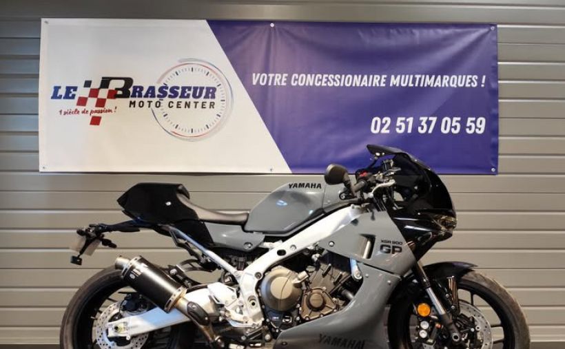 YAMAHA XSR 900 0