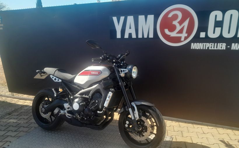 YAMAHA XSR 900 4