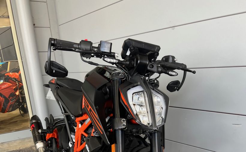 KTM 125 DUKE ABS 6