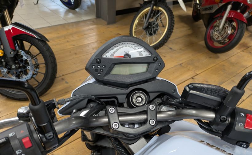 KAWASAKI ER-6 60
