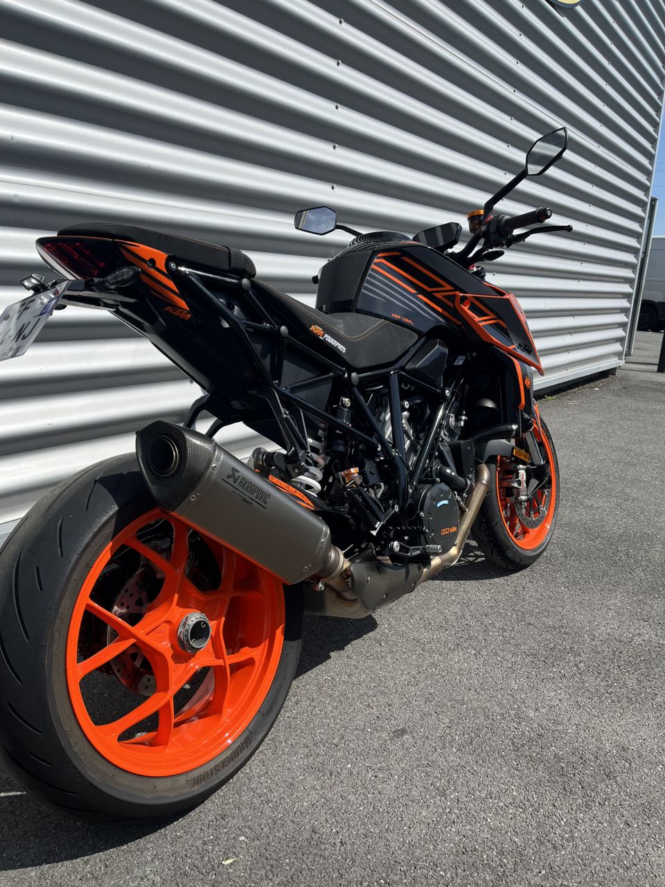 KTM 1290 SUPER DUKE R 12