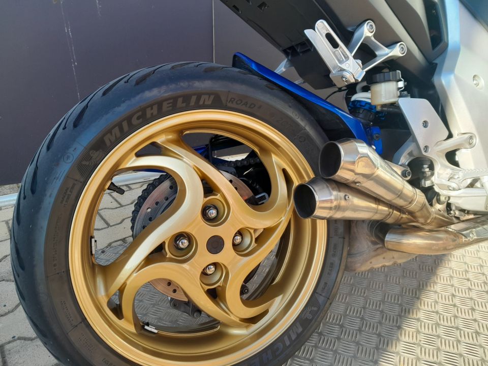 HONDA CB 1000 R ABS 3