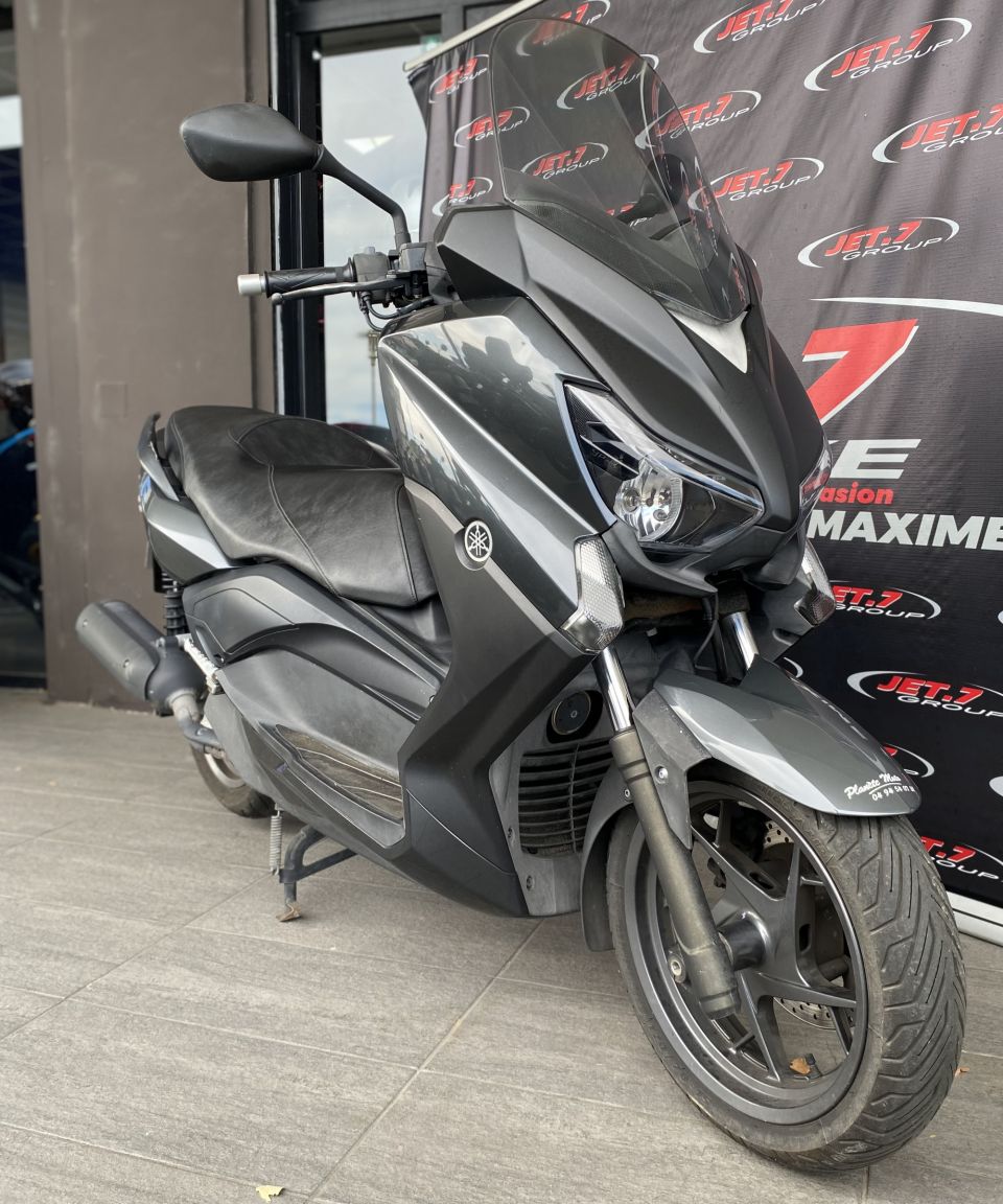 YAMAHA X-MAX 125 1