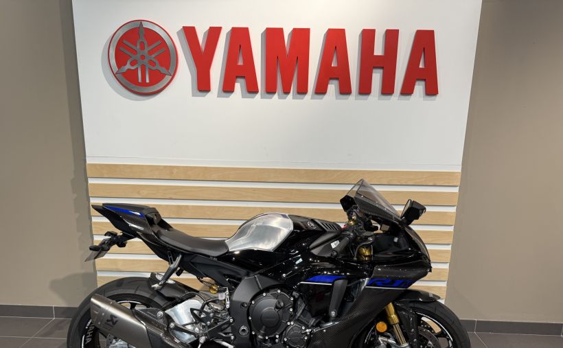 YAMAHA YZF 1000 R1 0