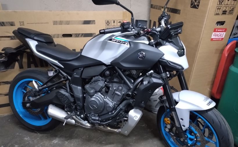 YAMAHA MT-07 Y-AMT 0