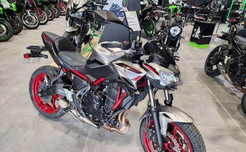 KAWASAKI Z 650 (47.5CV) 5