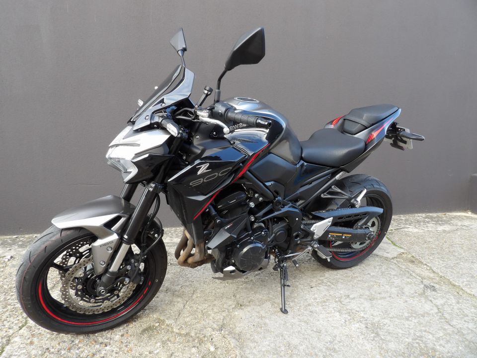 KAWASAKI Z 900 6