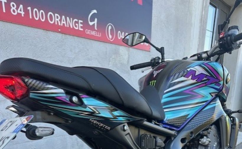 YAMAHA MT-09 2