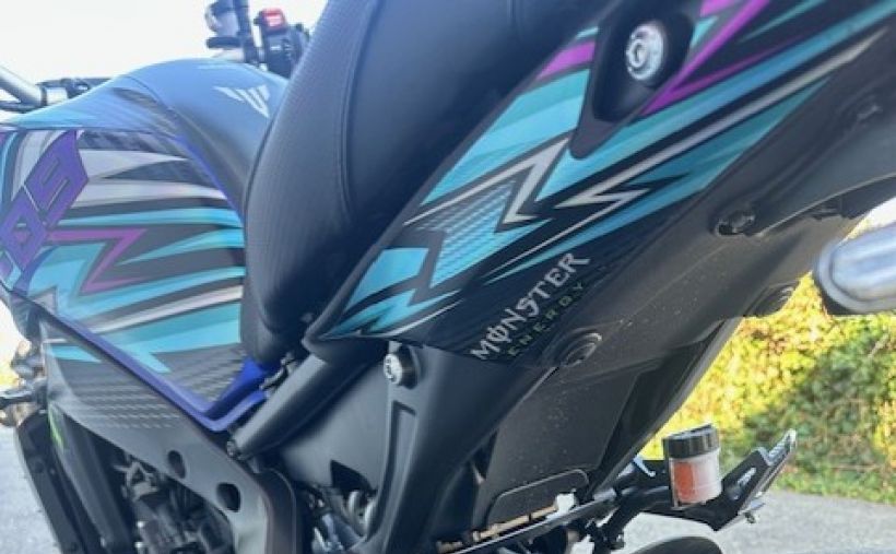 YAMAHA MT-09 4