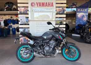 YAMAHA MT-07 KUTVEK FAIBLE KILOMETRAGE 90€/MOIS* GARANTIE 12 MOIS - 2022