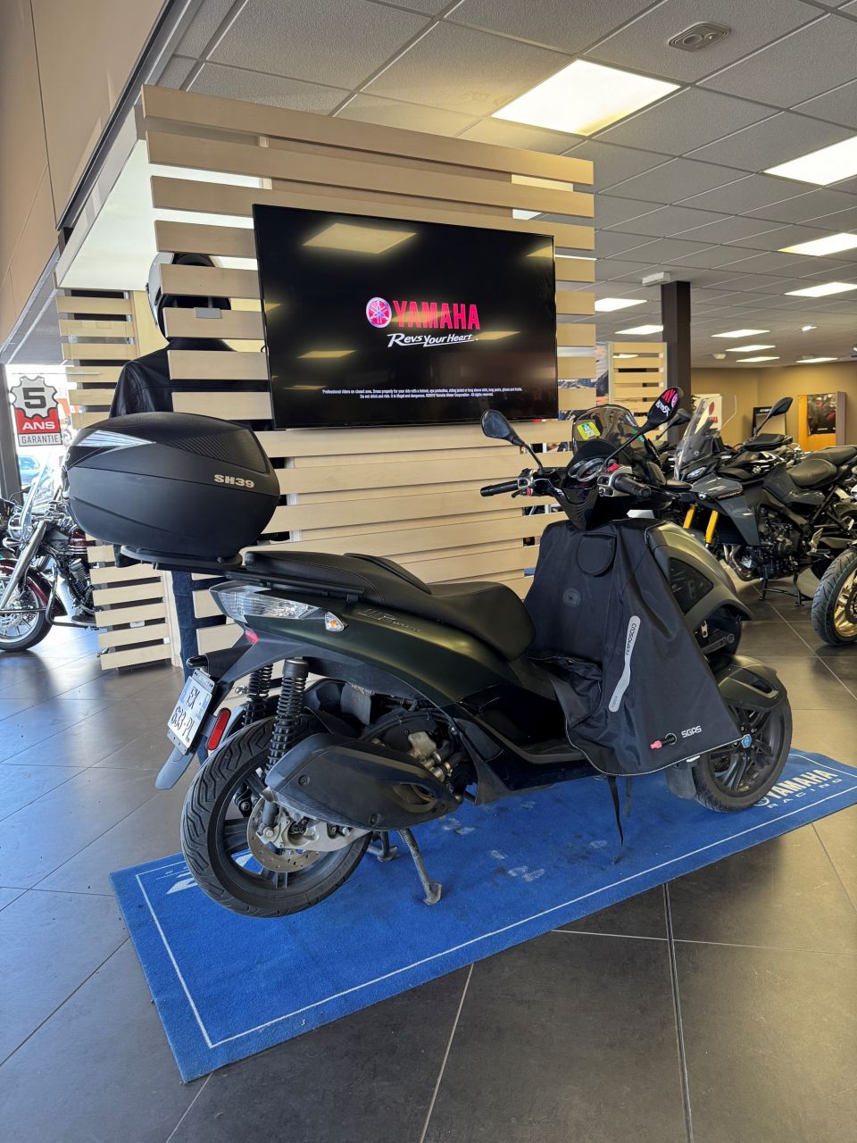 PIAGGIO MP3 125 4