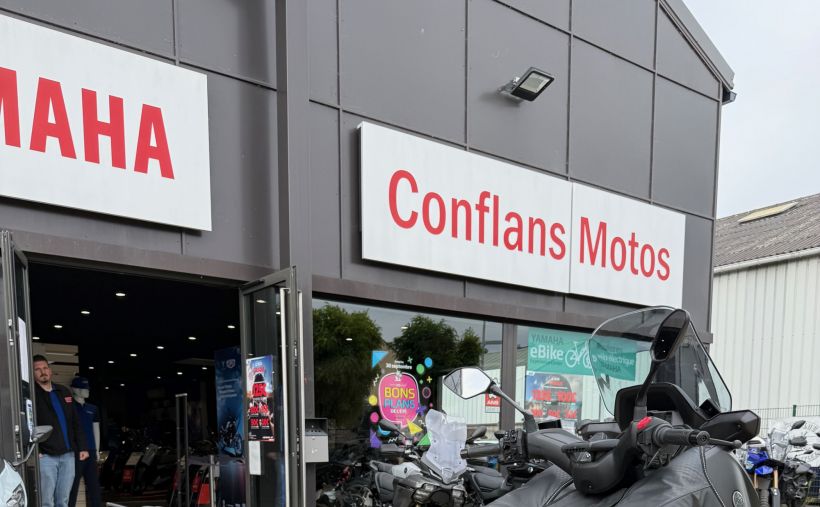 YAMAHA XMAX 300 Tech Max 5