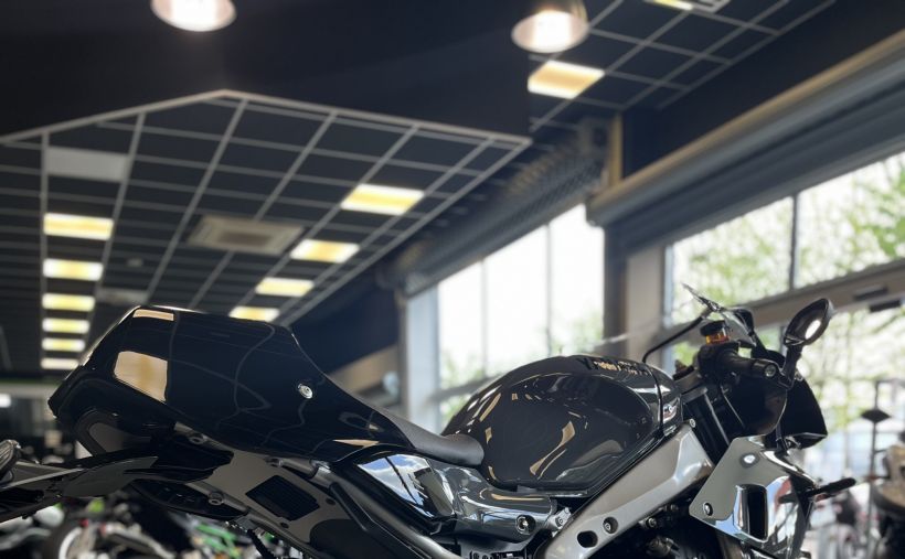 YAMAHA XSR 900 GP 2